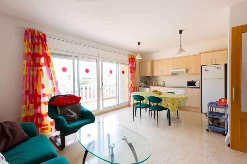 La Rapita - Apartamento De Dos Dormitorios Con Piscina Comunitaria Alcanar Kültér fotó