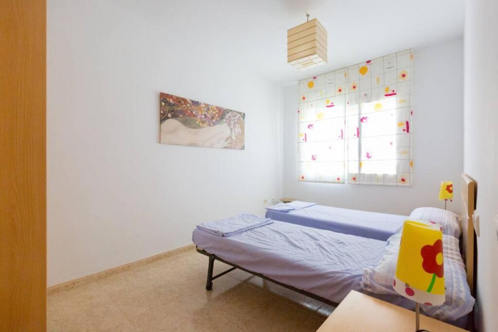 La Rapita - Apartamento De Dos Dormitorios Con Piscina Comunitaria Alcanar Kültér fotó