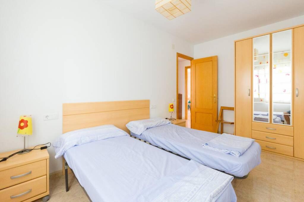 La Rapita - Apartamento De Dos Dormitorios Con Piscina Comunitaria Alcanar Kültér fotó